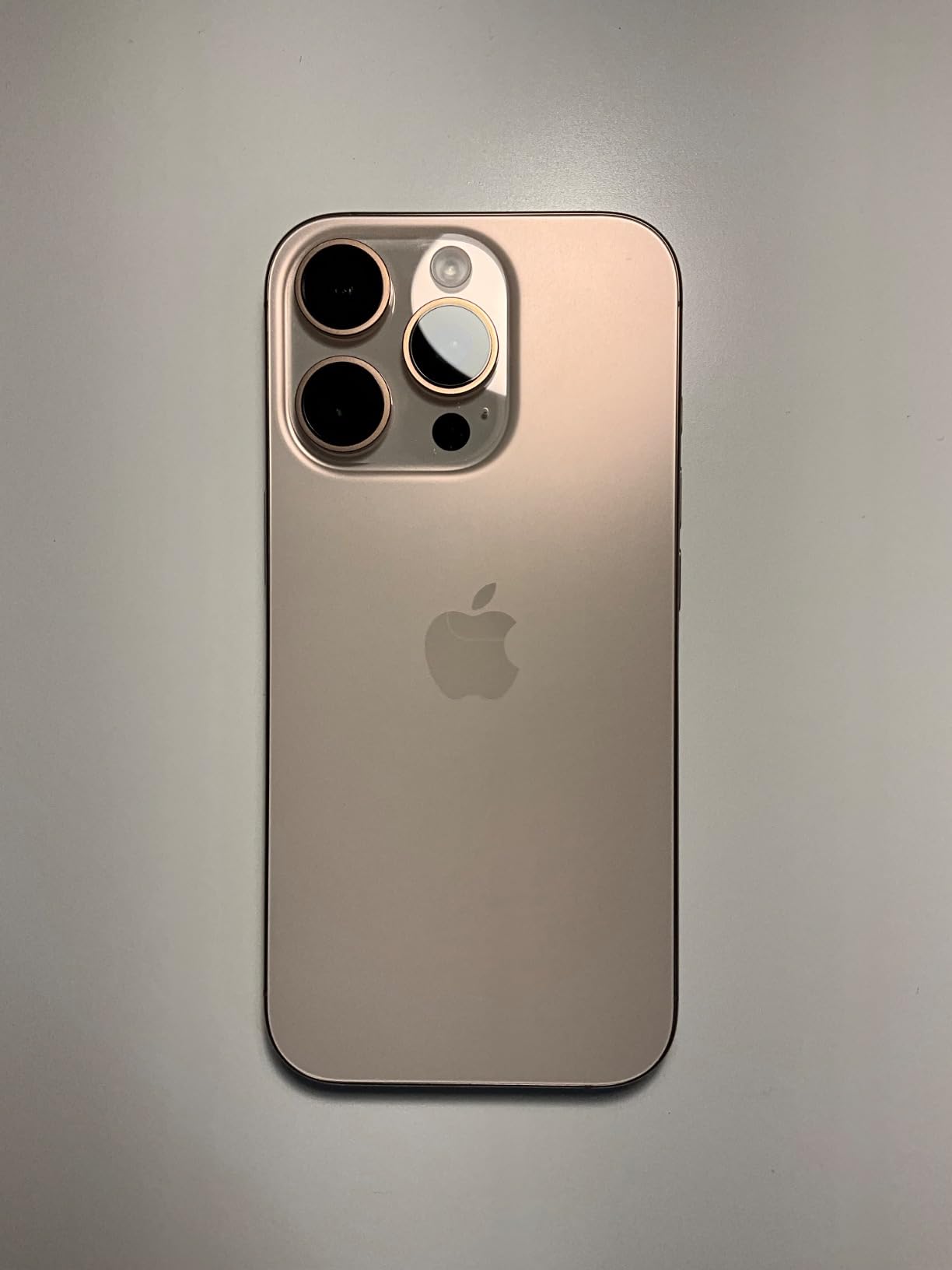 Apple iPhone 16 Pro